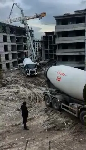 Beton pompasıyla kat betonu dökümü (video)